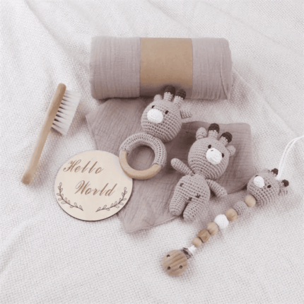 Baby Crochet Cattletoy Set Knitted Teethers Rattles Brush Milestone Card Bib Pacifier Clip Blanket 7pcs Shower Gift for Baby